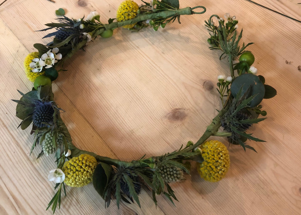 Couronne de fleurs étape 6